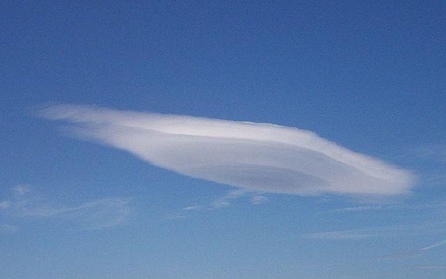 עב"ם! בעצם, זה ענן. קרדיט: GFDL/Wikimedia