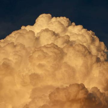 ענני קומולוס. העננים בכדור הארץ הכי יפים. קרדיט: Novoklimov